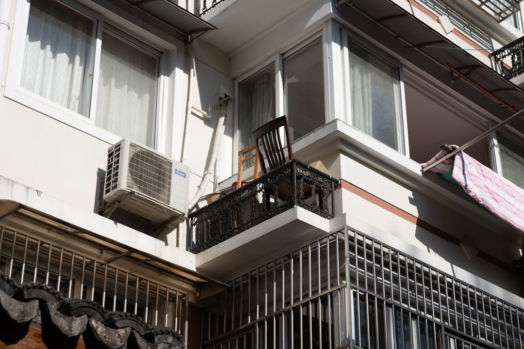 Blog 9 air conditioner unit outside home - what size air conditioner do i need